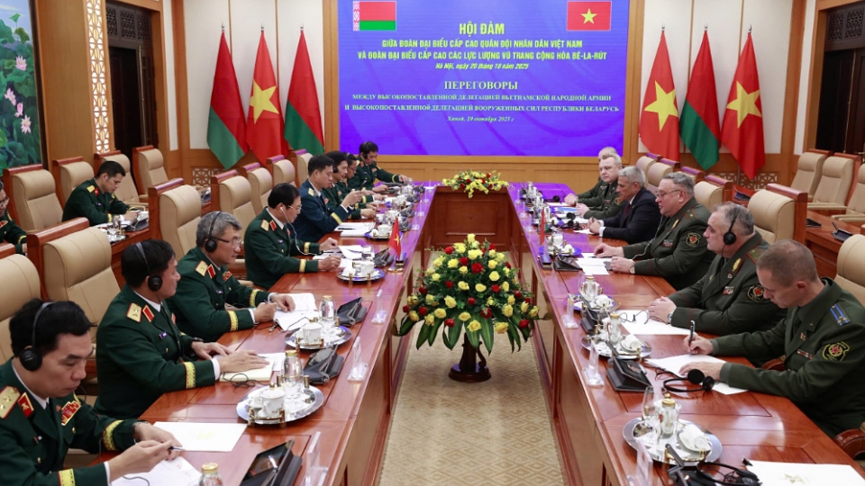 Vietnam and Belarus strengthen defence cooperation 1.jpg